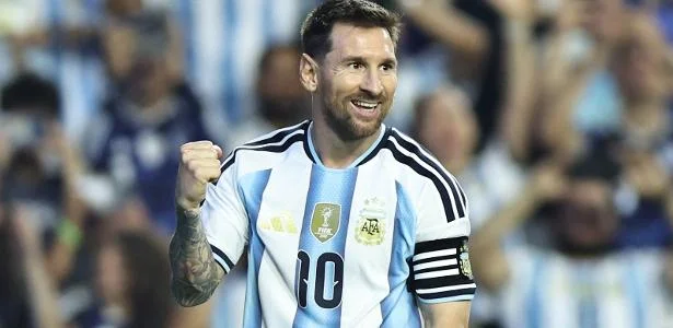 Estreias de Mbappé, Messi e Haaland dominam a programação