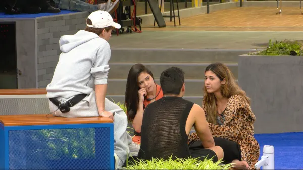 Estrelas da Casa: Paula Tavares relata atrito com Tori e Cinara