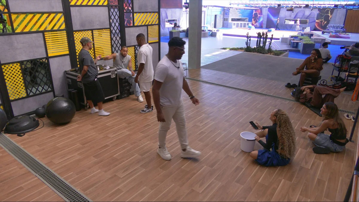 Estrelas da Casa: Uel confronta Dan Ferrera — "Você não aprendeu ainda?"