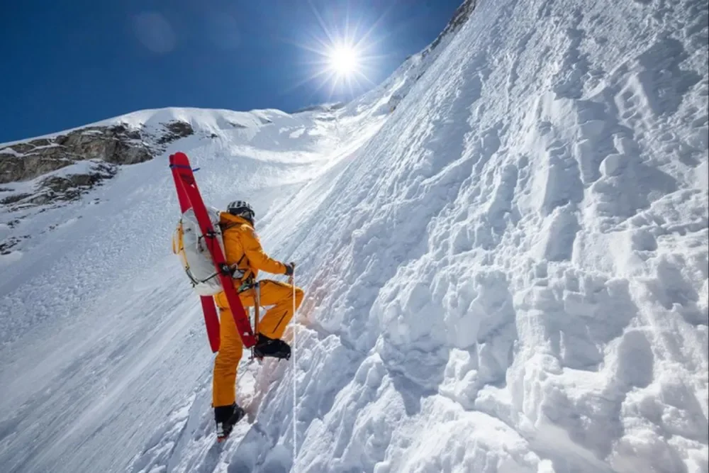 Everest: The Other Side expõe luto por Hilaree Nelson