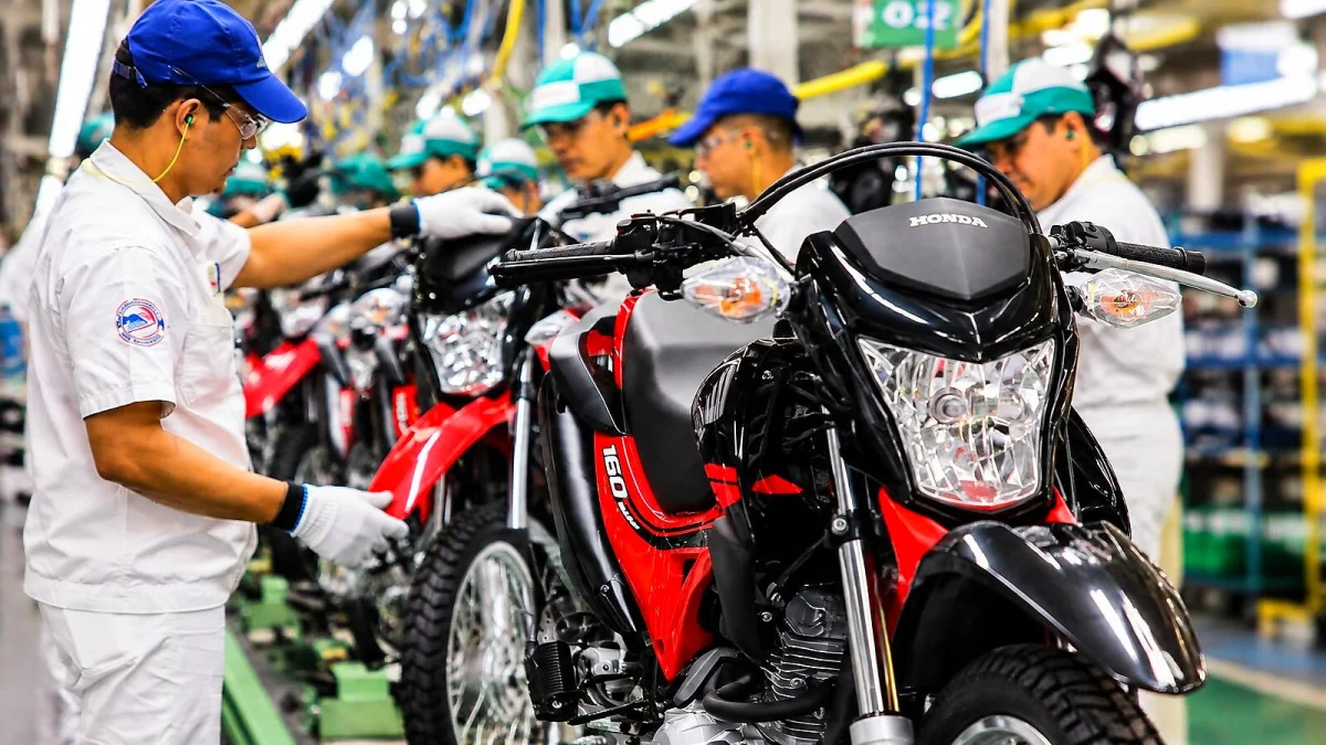 Fábricas de motos em Manaus: seca pode forçar aumento nos preços