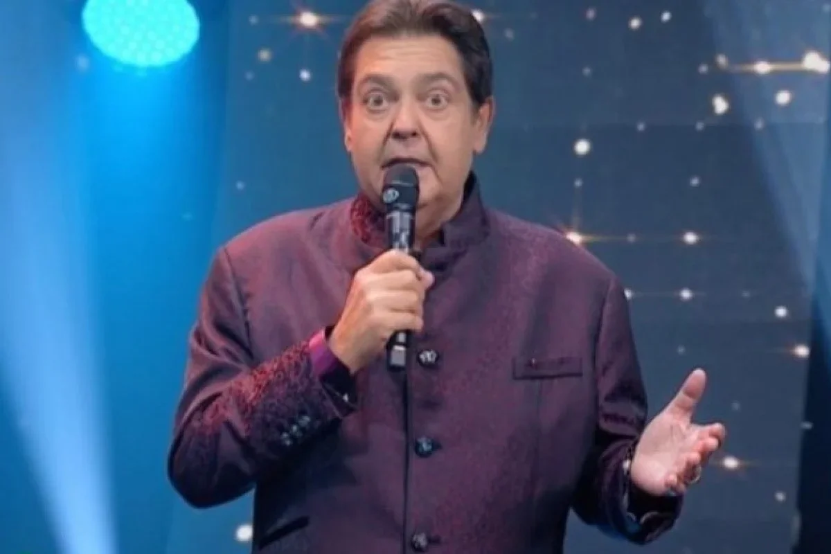Faustão reaparece em festa íntima após quatro transplantes