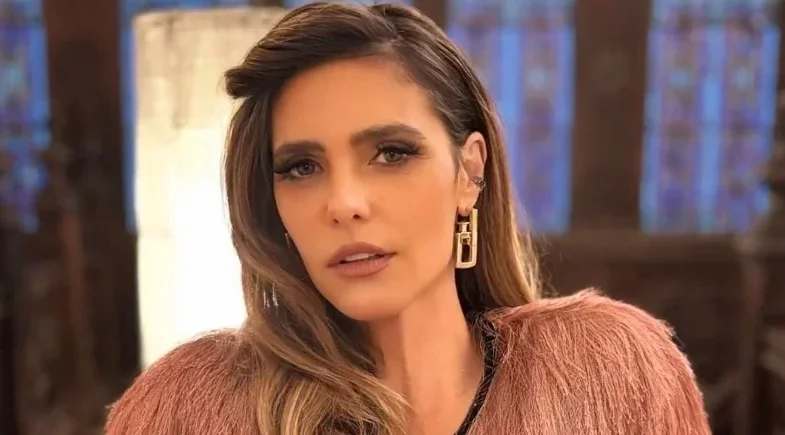 Fernanda Lima paga R$91 mil à Prada e encerra disputa judicial