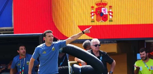 Ferrán Torres decide; Scaloni admite superioridade espanhola