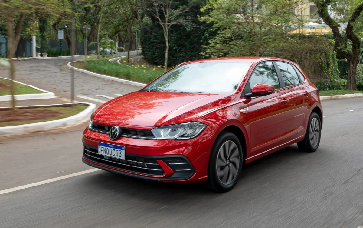Fiat Strada dispara na liderança e soma 13.315 unidades