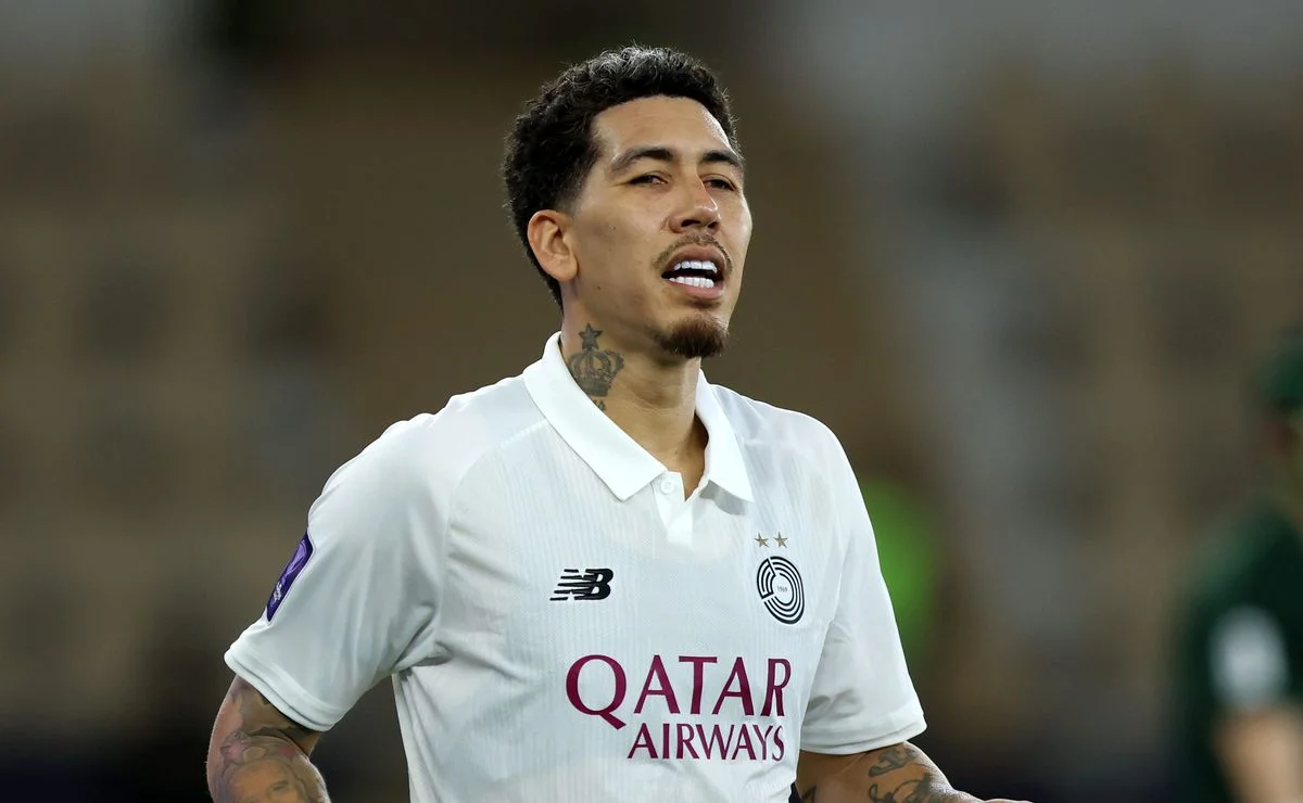Firmino com camisa do Botafogo reacende desejo da torcida