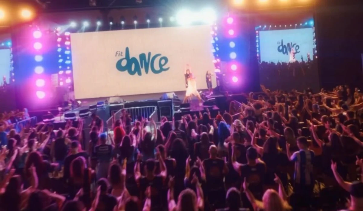 FitDance CON: 2 mil instrutores e média de 4 mil pessoas por dia