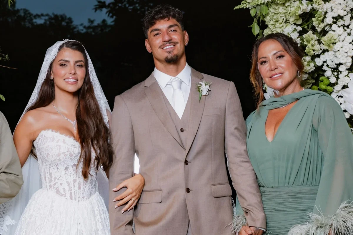 Gabriel Medina anuncia gravidez durante casamento