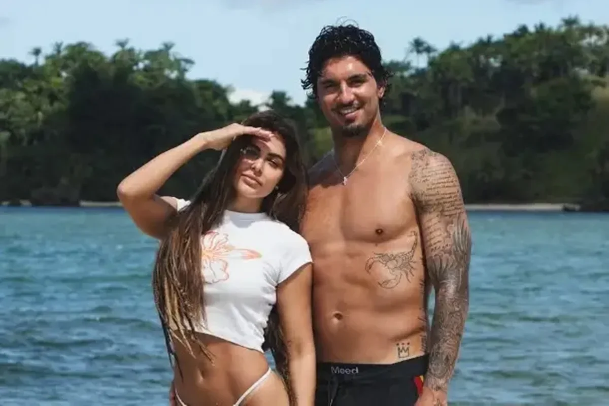 Gabriel Medina confirma noivado com Isabella e mostra anel