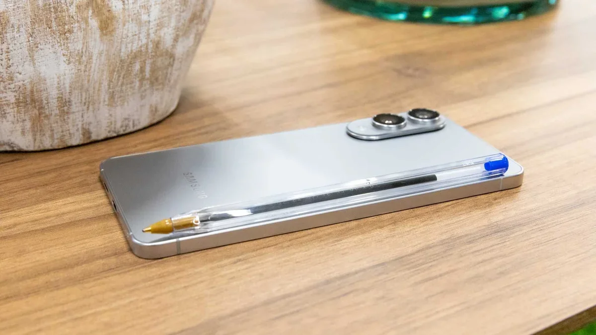 Galaxy S25 Edge: topo ultrafino de 512 GB por R$ 3.998,99
