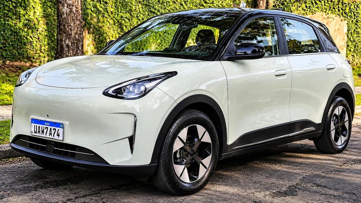Geely estuda híbridos flex como opção para o mercado brasileiro