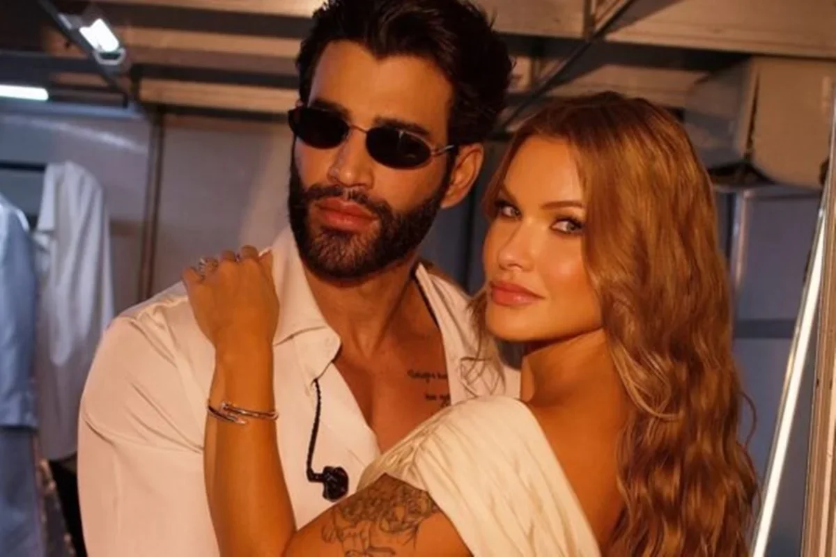 Gusttavo Lima e Andressa Suita: cavalos empinam e quase os derrubam