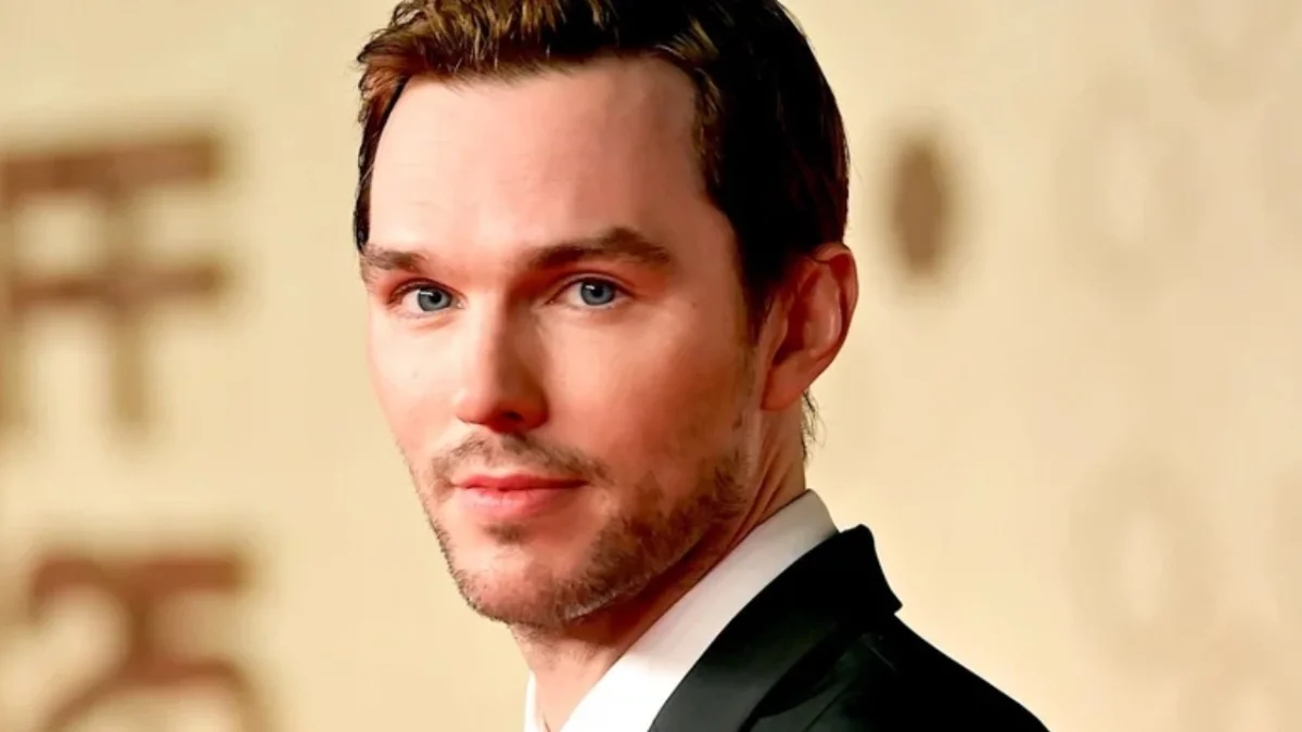 Harry Potter: Nicholas Hoult será Gilderoy Lockhart na 2ª temporada