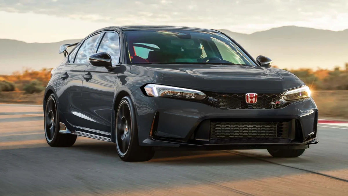 Honda Civic Type R recebe ajustes de suspensão e freios nos EUA