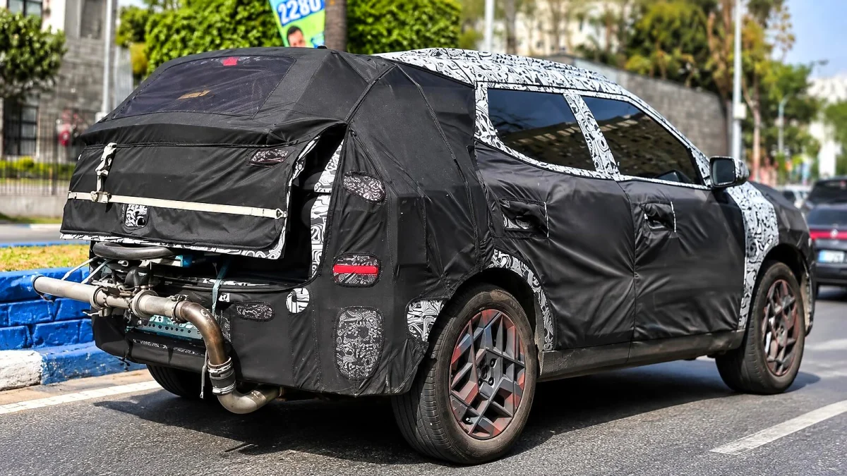 Hyundai Bayon avança para homologação com motor 1.0 turbo
