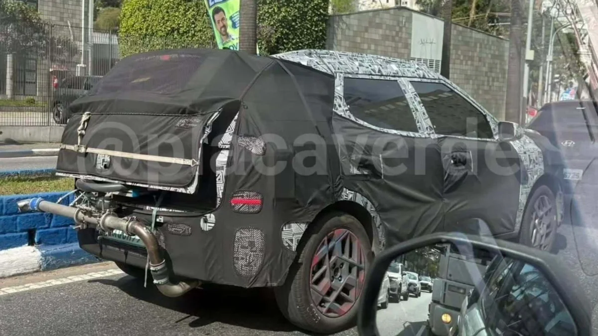Hyundai Bayon é flagrado em testes no Brasil