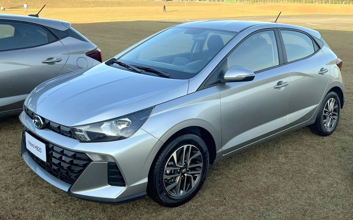 Hyundai HB20 dispara com 6.230 vendas e alta de 88,4%