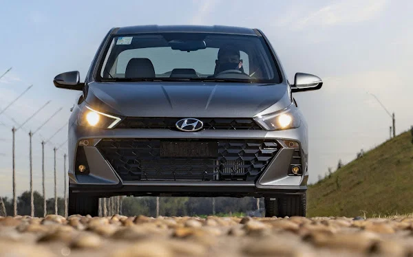 Hyundai HB20 dispara na liderança com 2.193 unidades