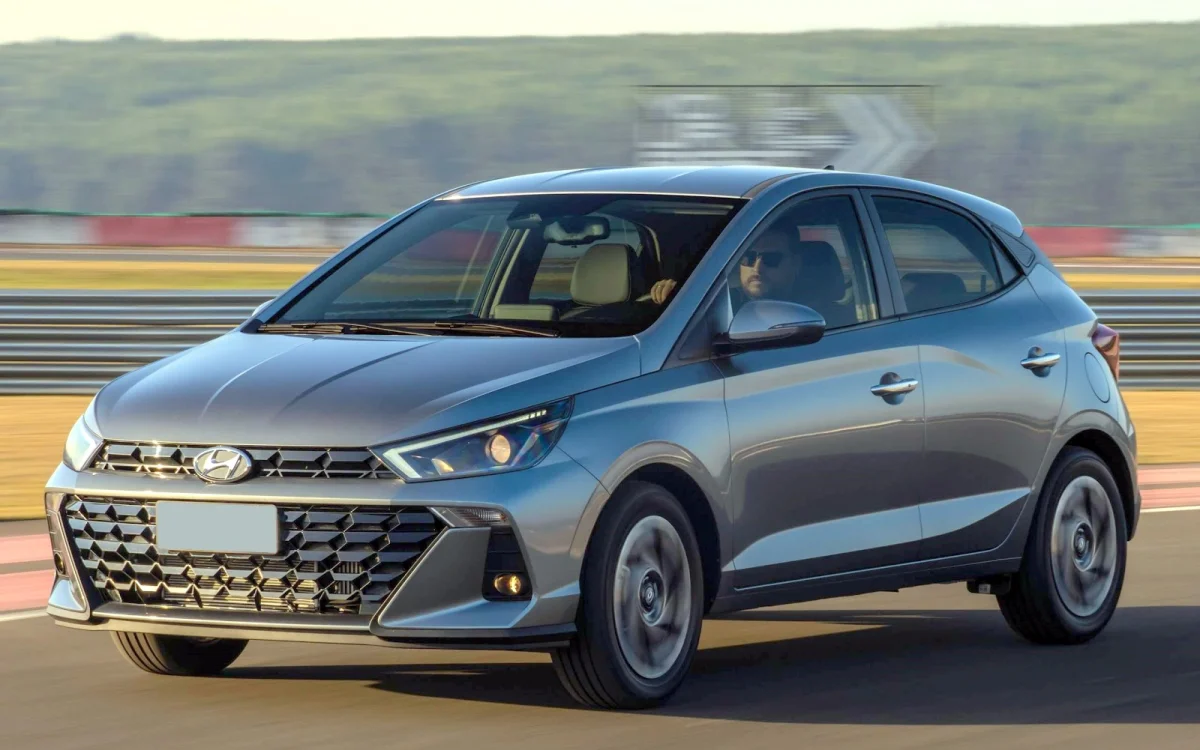 Hyundai HB20 dispara na liderança com 8.066 unidades