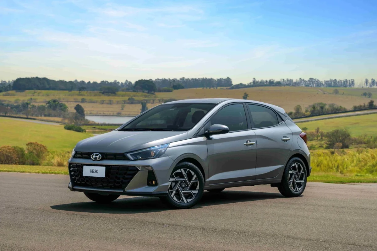 Hyundai HB20 lidera com 6.226 vendas e alta de 88,2%