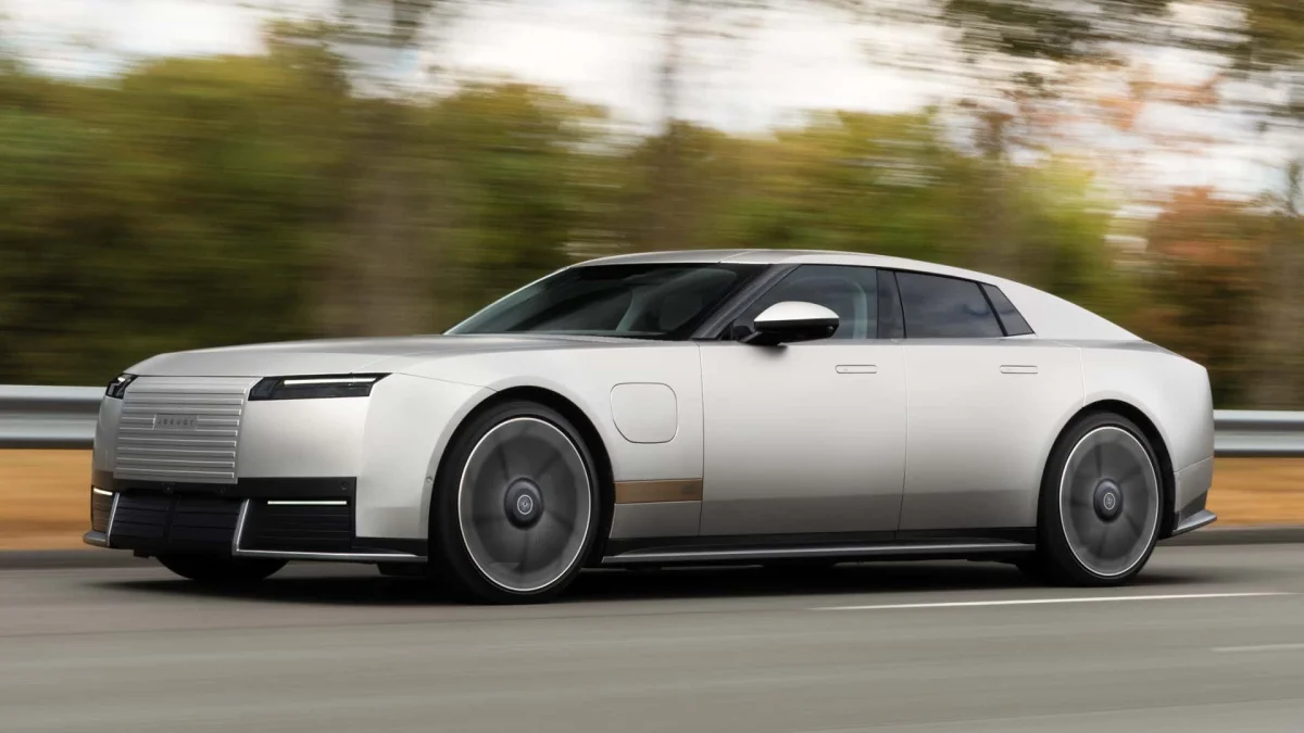 Jaguar Type 01 estreia com 1.030 cv e 720 km de autonomia