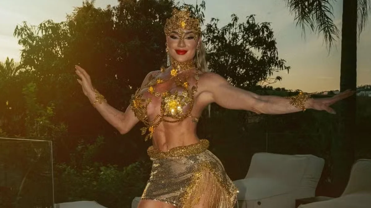 Juju Salimeni rouba a cena com fantasia de She‑Ra na Barroca