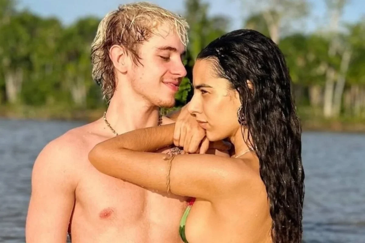 Juliano Floss aparece com Marina Sena pela 2ª vez na semana