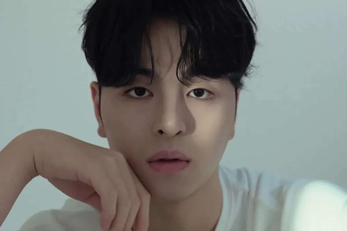 Junhoe, do iKON, confirma entrada no serviço militar ativo