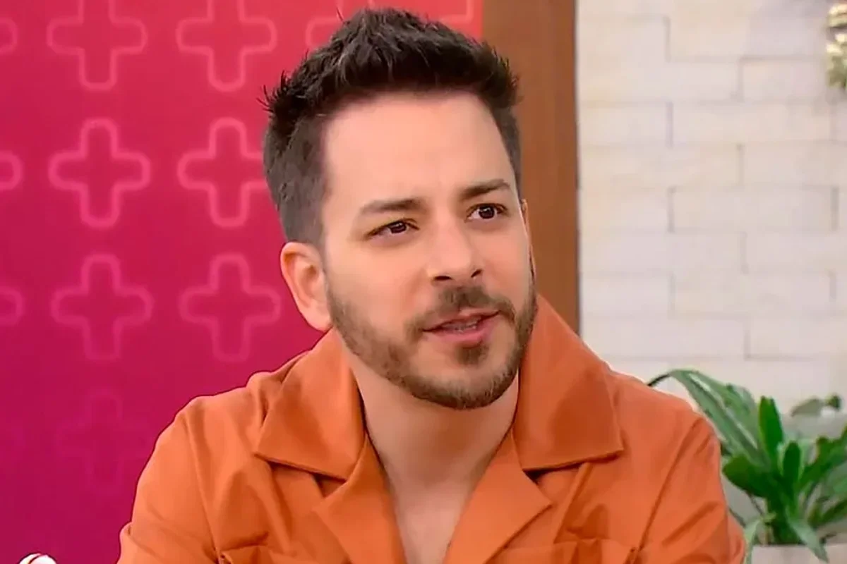 Junior Lima revela crises de pânico “bem pesadas” e busca de identidade