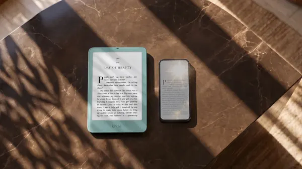 Kindle e Paperwhite: R$ 250 separam tela, luz e bateria