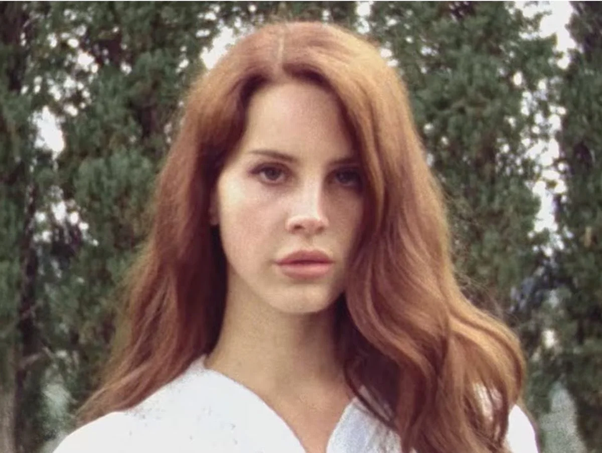 Lana Del Rey: "Summertime Sadness" alcança 200 semanas na Billboard Global 200