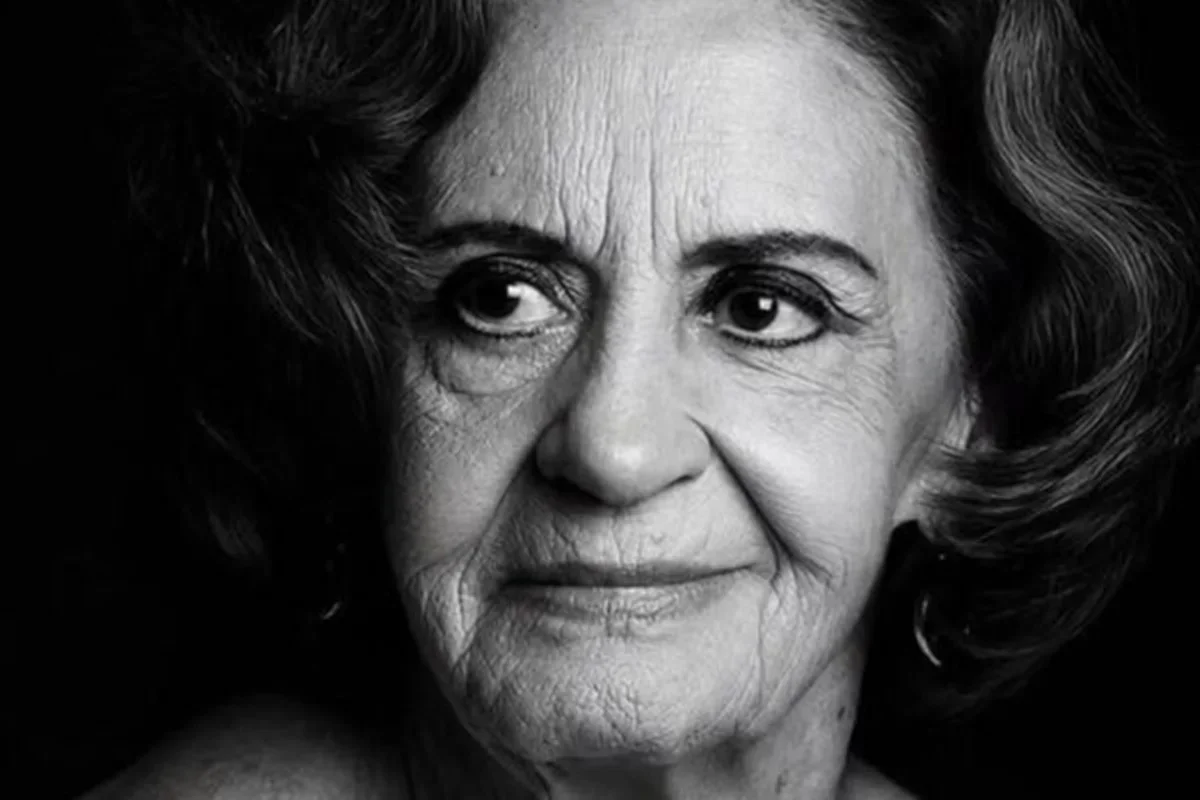 Laura Cardoso: Beth Goulart chama atriz de "grande referência"