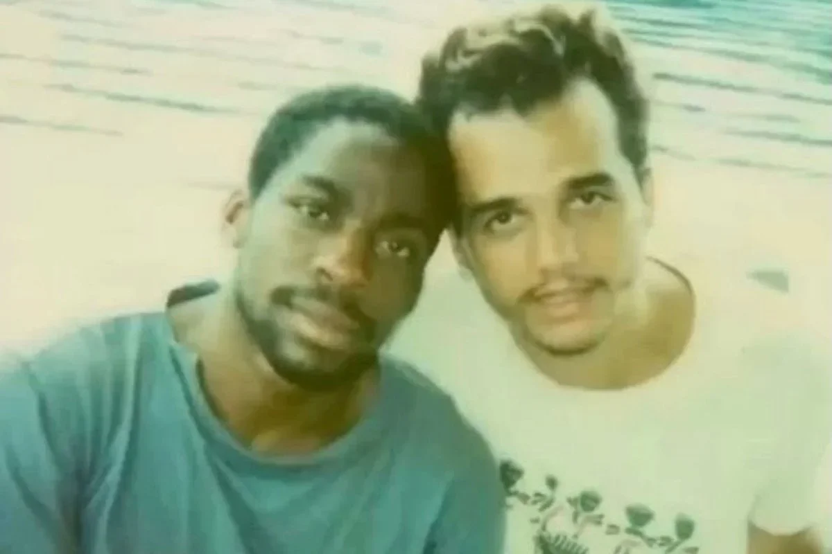 Lázaro Ramos declara amor e celebra 50 anos de Wagner Moura