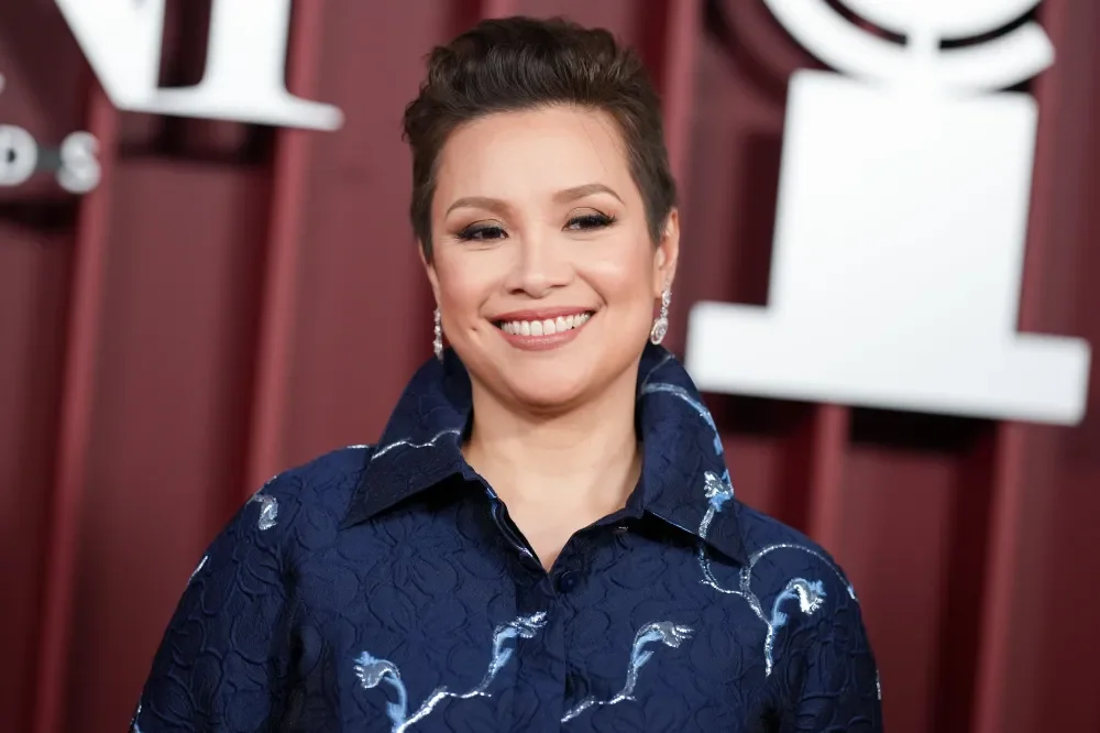 Lea Salonga alerta sobre retórica anti-trans após apoio ao filho