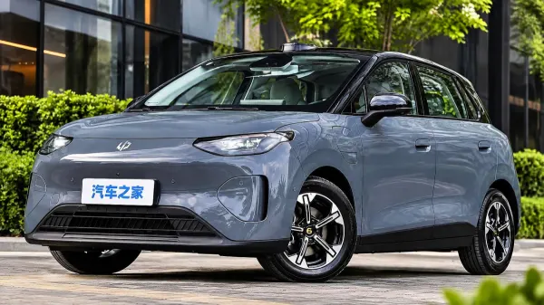 Leapmotor B03: hatch chega com até 197 cv e mira BYD Dolphin