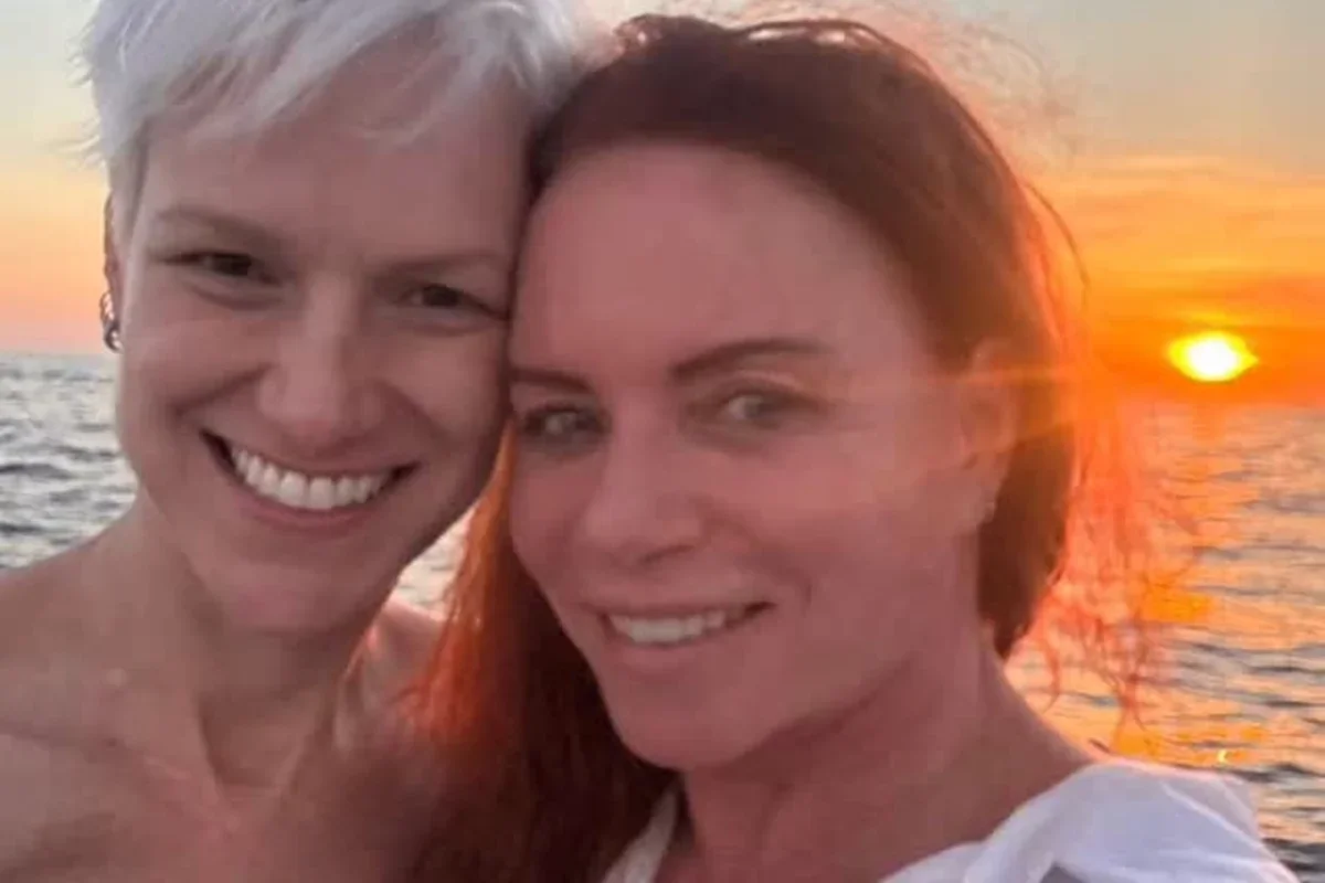 Leilane Neubarth se despede da Globo e recebe homenagem íntima