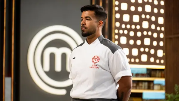 Leo Santos admite: trabalha com doces porque paga melhor