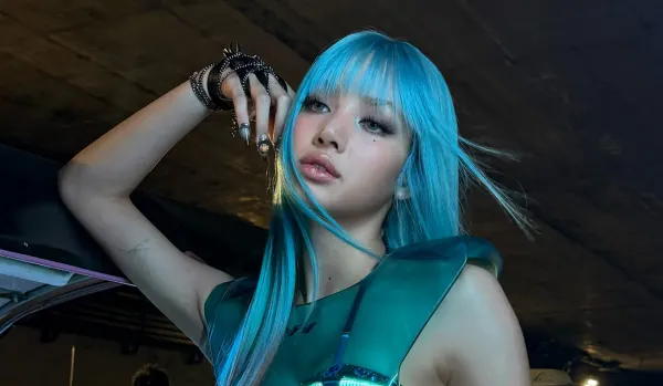 Lisa divulga tracklist de Press Play e indica "Tarantino" como single