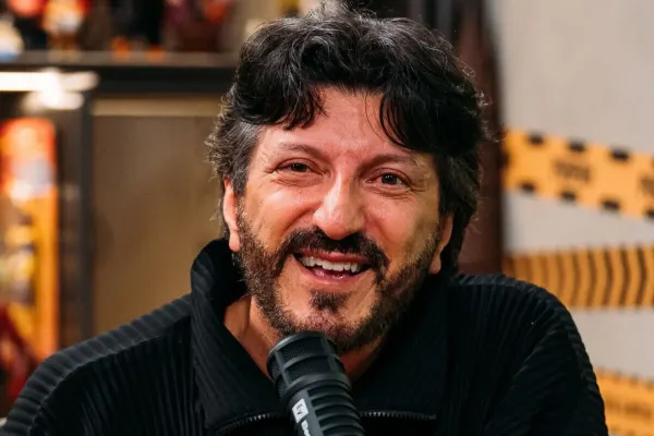 Lito Sousa: FAB o chama de "uma das vozes mais queridas" da aviação
