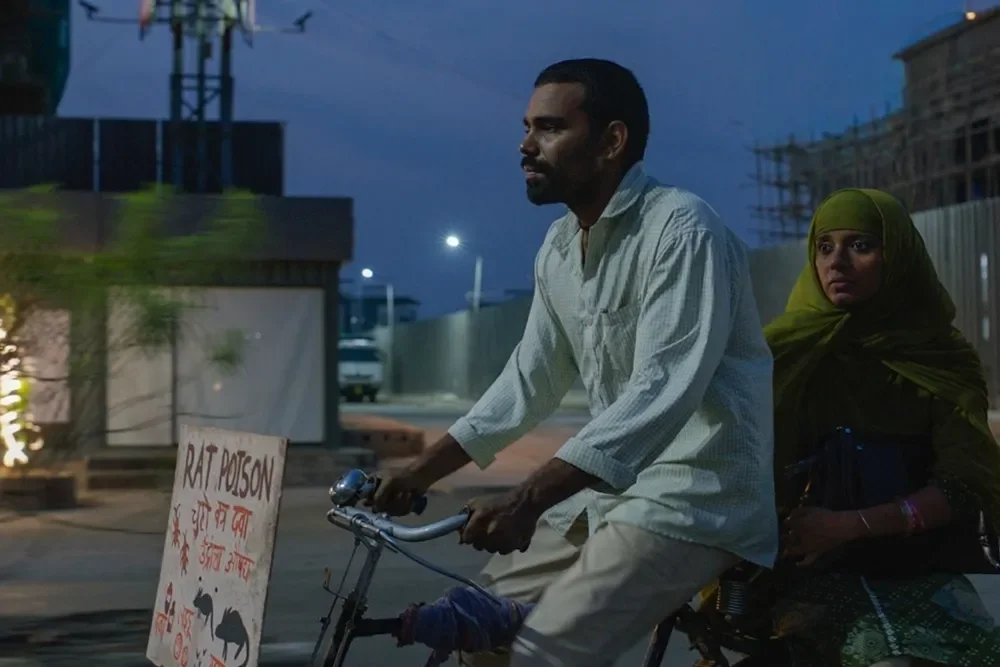 Lovers in the Blue Night: Parallax fecha direitos internacionais