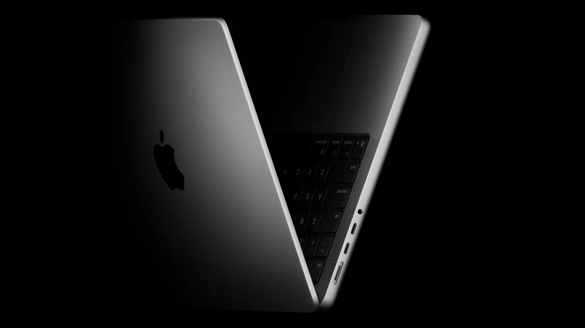 MacBook Pro terá versão OLED significativamente mais leve