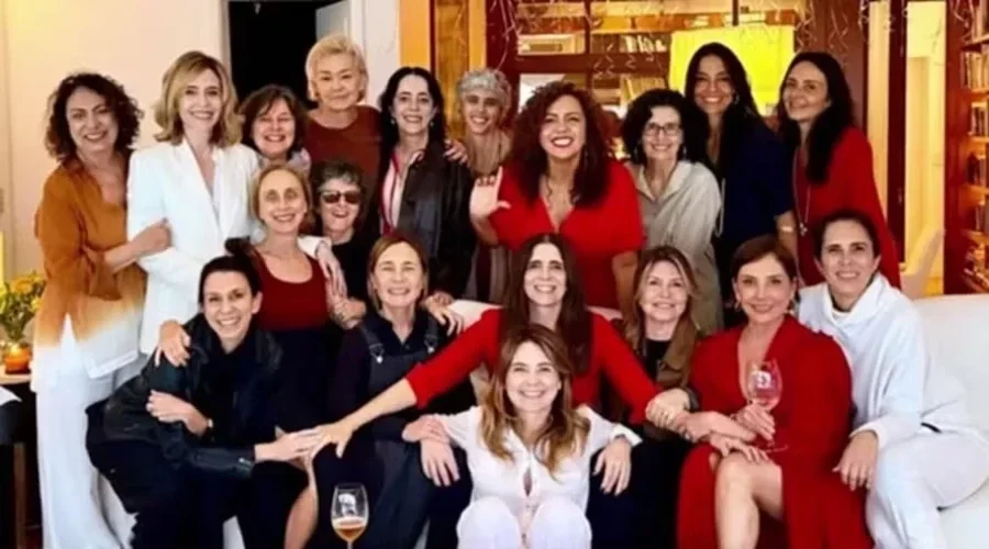 Malu Mader celebra 60 anos com encontro de gerações da TV