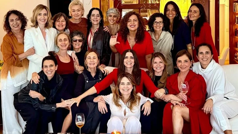 Malu Mader: elenco de Celebridade e amigas celebram 60 anos