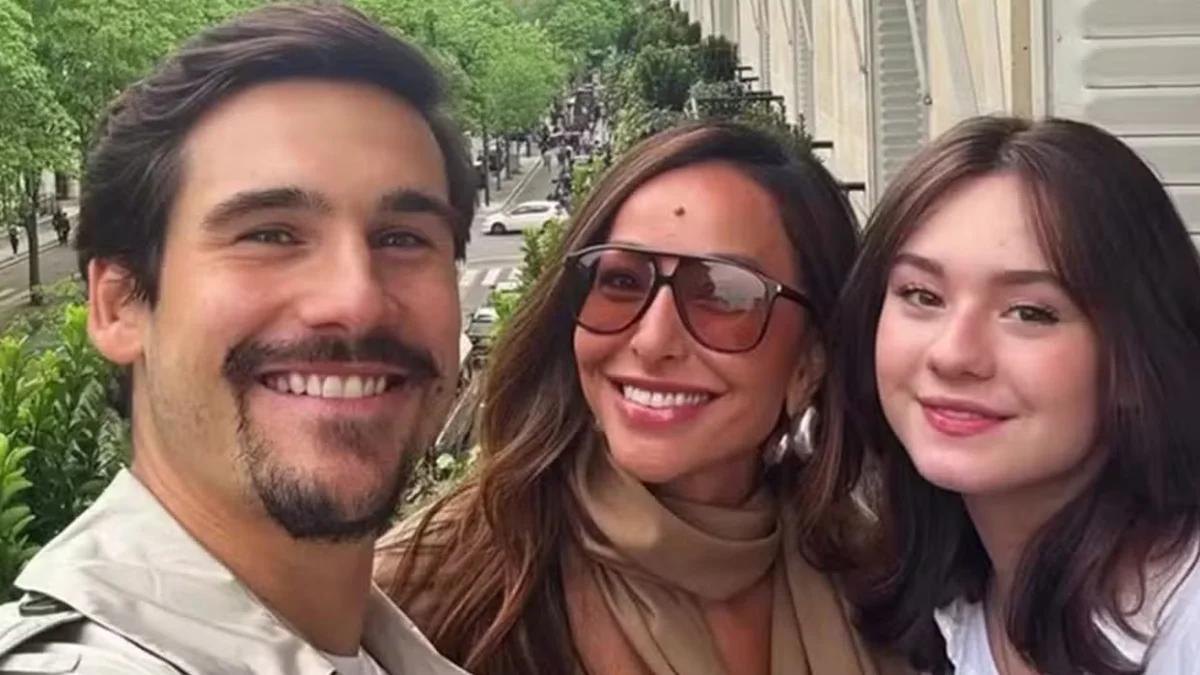 Maria Fernanda Prattes vira 18 e recebe "Te amo" do irmão Nicolas Prattes