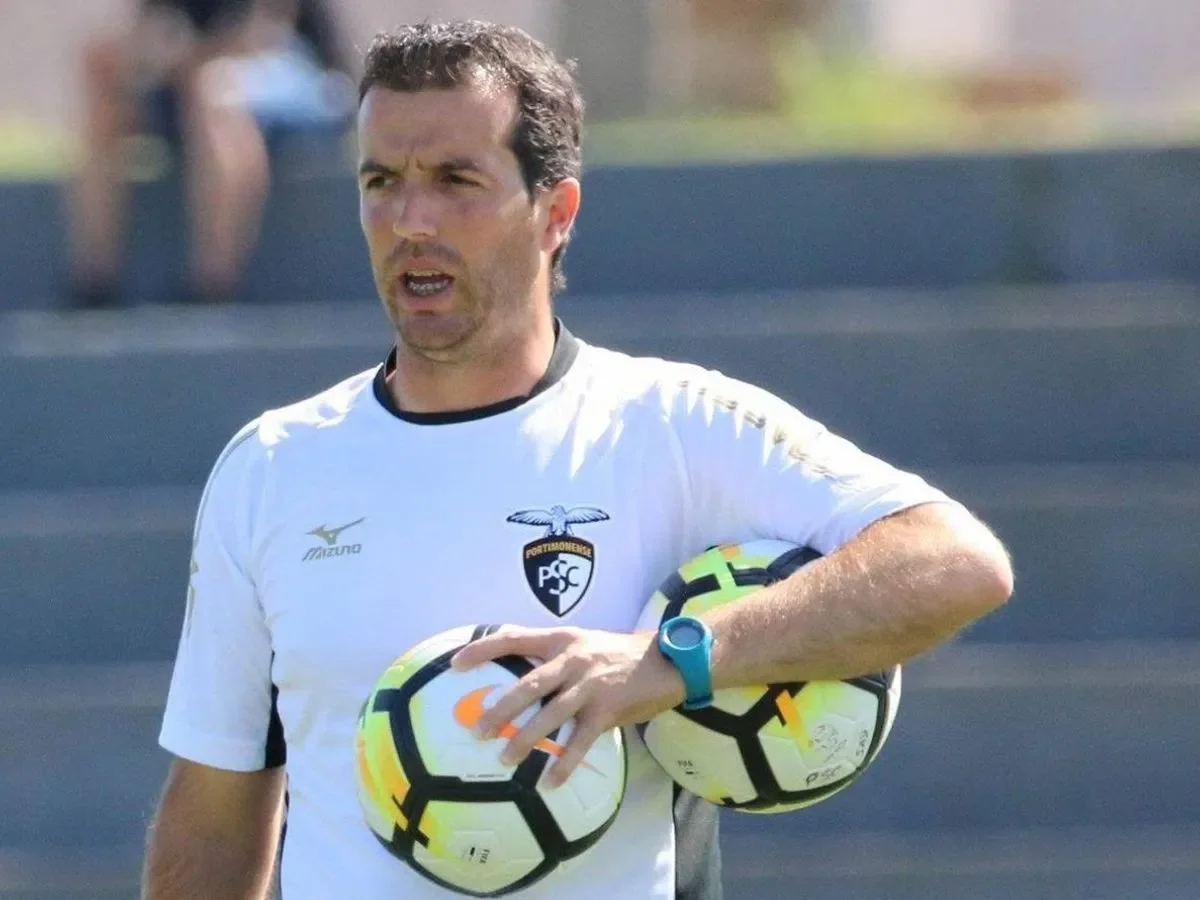 Mário Nunes assume comando do Feirense em estreia como técnico