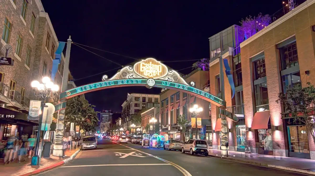 Marvel multada em US$ 160 mil por cobrir arco do Gaslamp