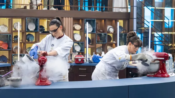 MasterChef Brasil: Carla Araújo e Jéssica Cechella decidem o título ao vivo