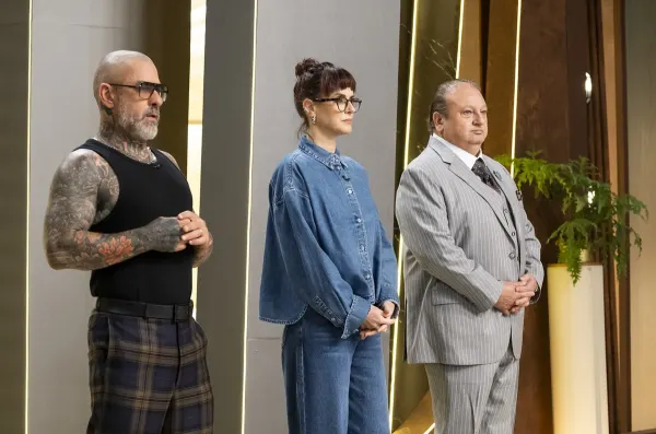 MasterChef Profissionais: caixa misteriosa traz cabeças de frango