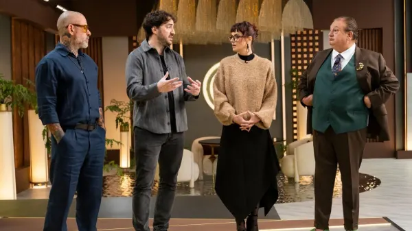 MasterChef Profissionais: Facundo Kelemen chega com nhoque de chipa como prova