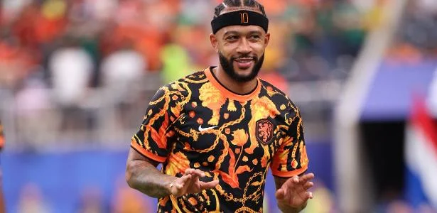 Memphis aproxima-se da titularidade após assistência